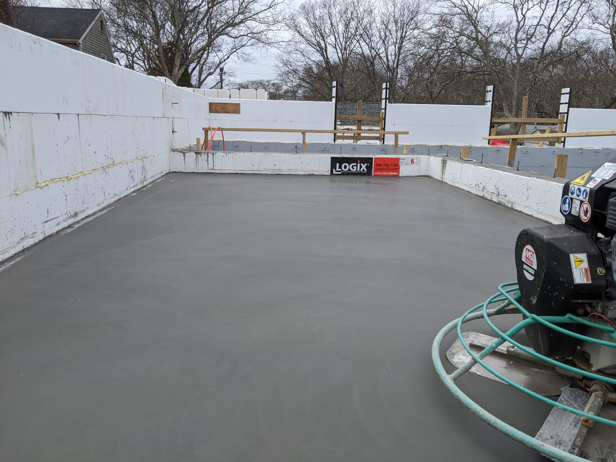 Smooth finish of concrete pour in an icf home